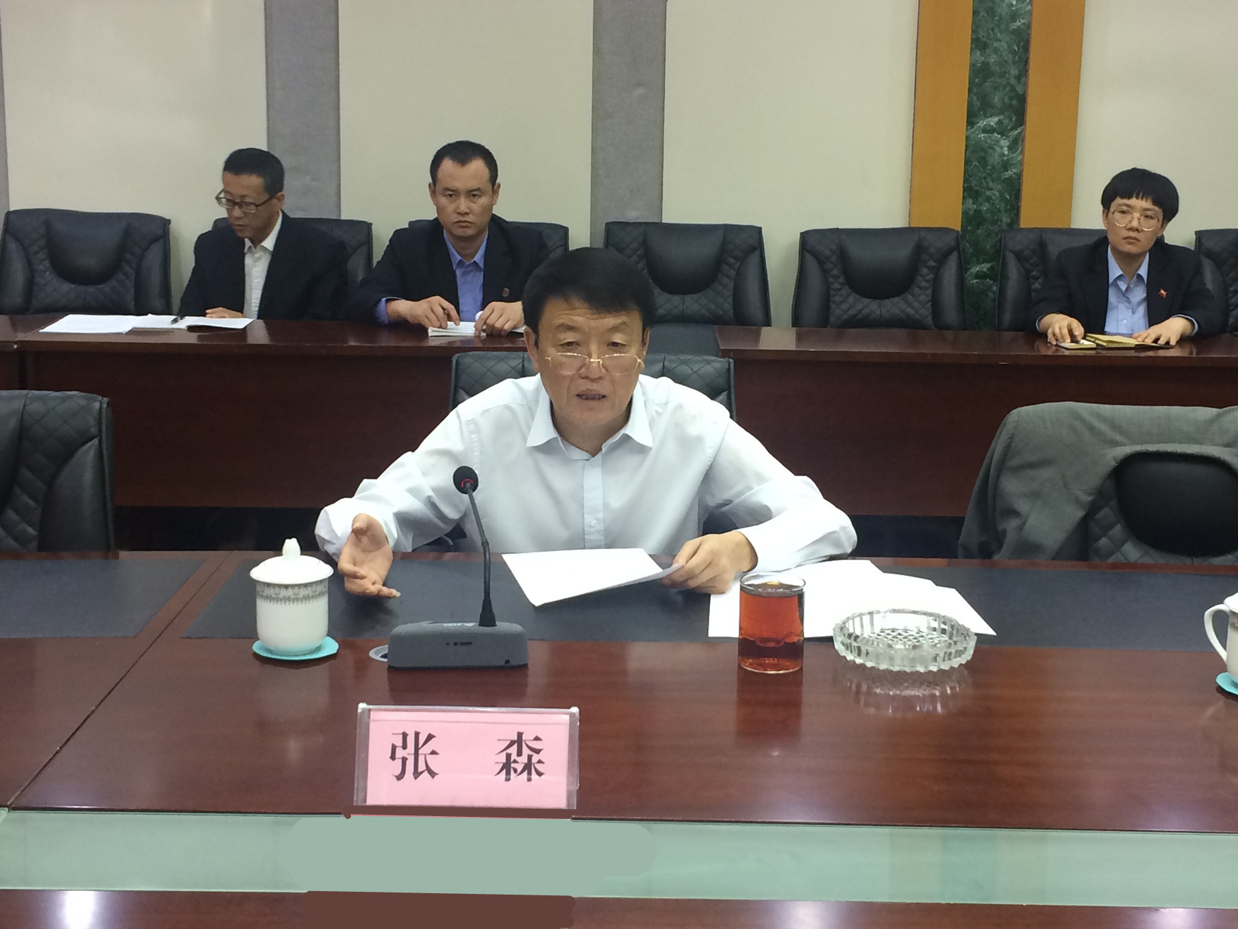 的要求,9月7日上午,副区长张森在区政府四楼会议室召开洮北区政府领导